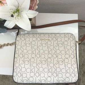Calvin Klein Crossbody